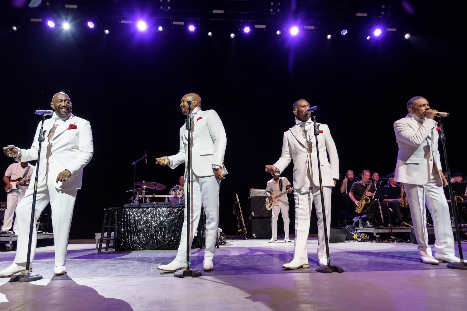 PHOTOS: The Temptations & The Righteous Brothers Live at Rose Music Center