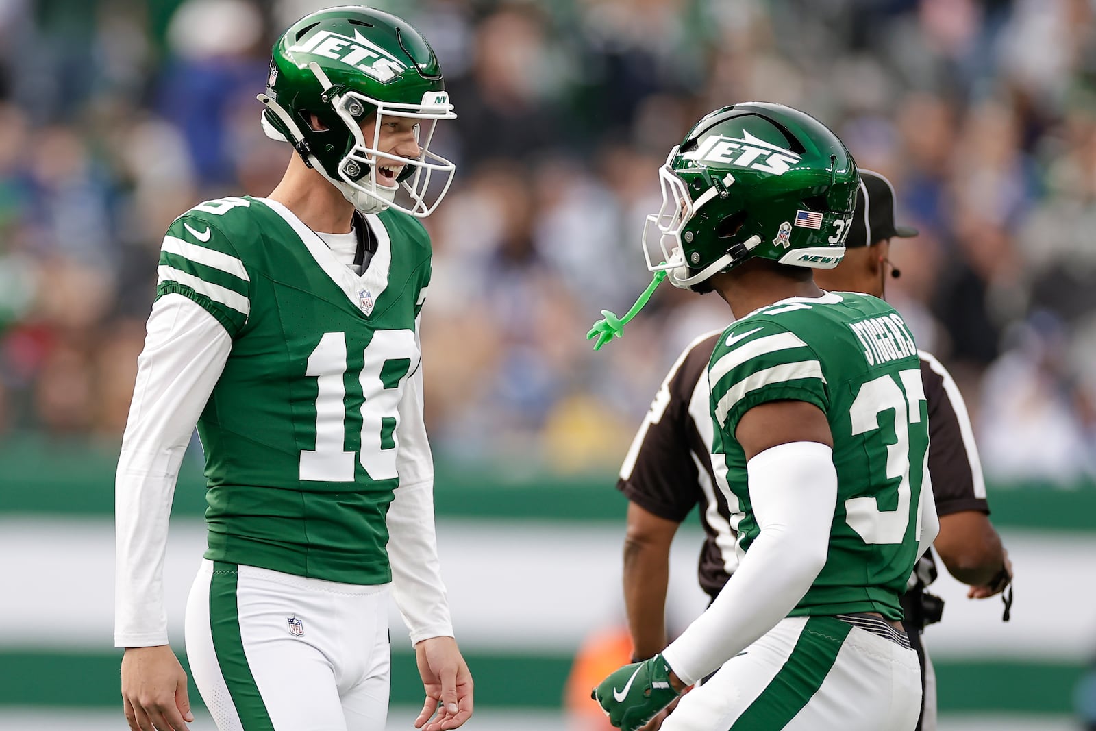 New York Jets place kicker Anders Carlson (18) celebrates with teammates after kicking a 58-yard field goal against the Indianapolis Colts during the third quarter of an NFL football game, Sunday, Nov. 17, 2024, in East Rutherford, N.J. (AP Photo/Adam Hunger)