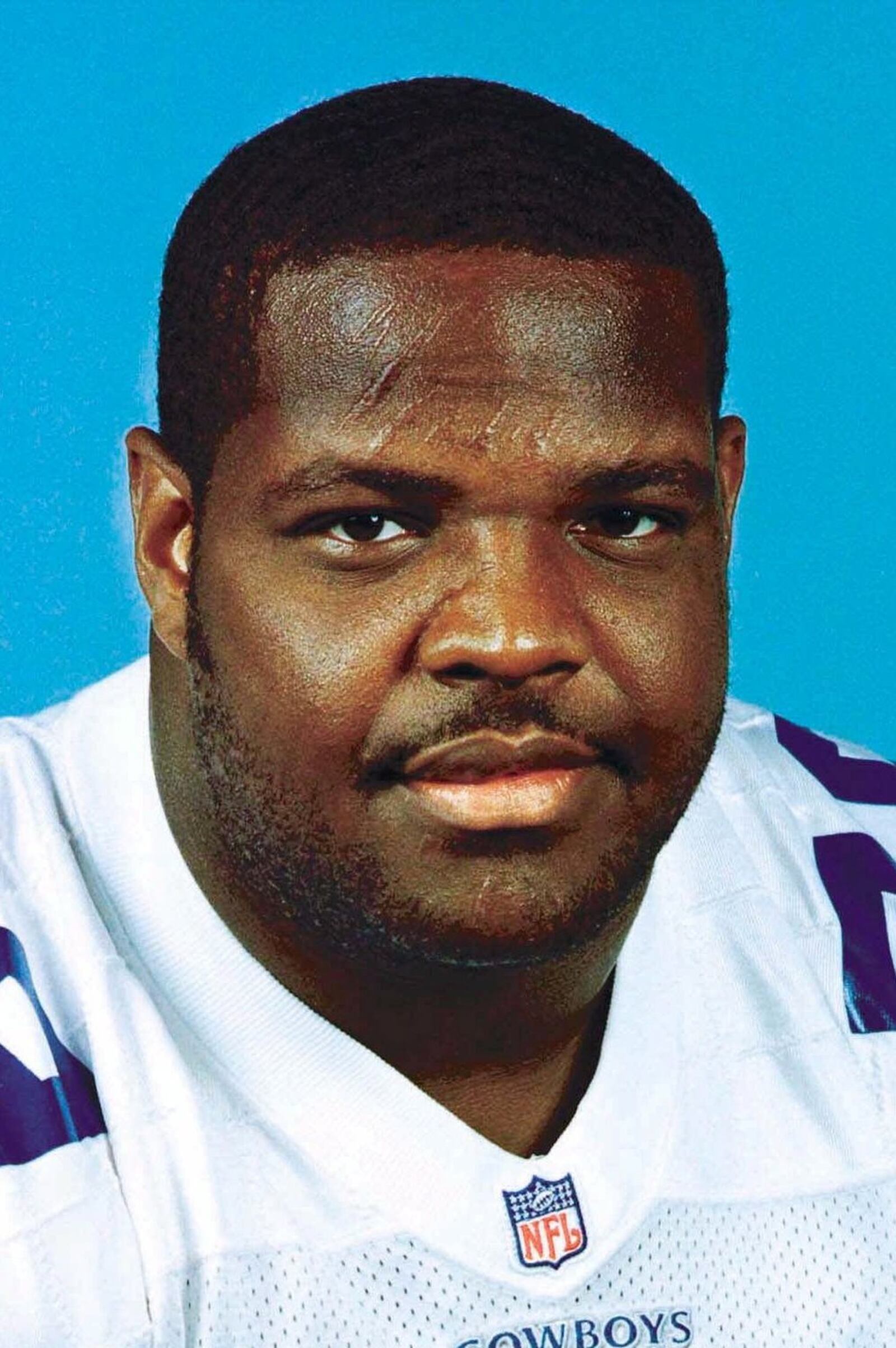 FILE — Dallas Cowboys’ Erik Williams is shown in this 1997 file photo. After spending the last month deciding whether he still wanted to play football, Williams rejoined his Dallas Cowboys teammates Tuesday, Aug. 15, 2000 to finally start preparing for the upcoming season. (AP Photo/File)