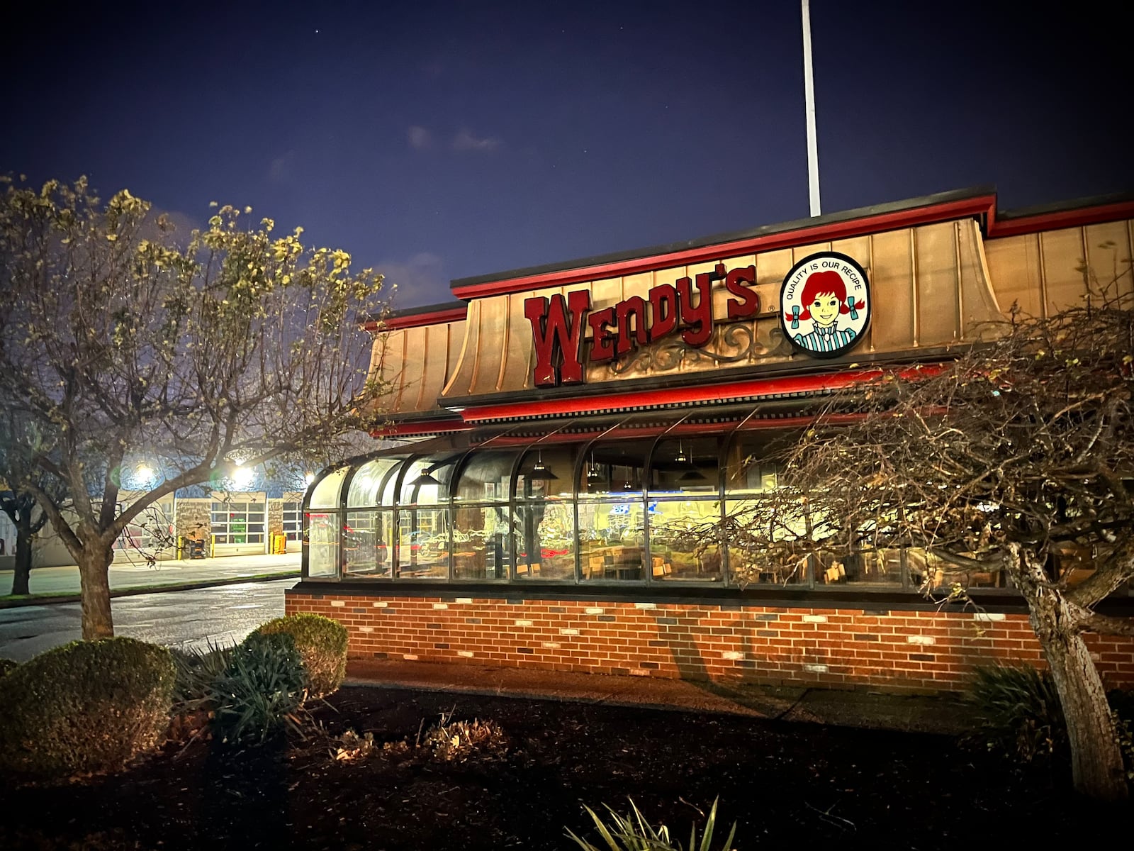 The Wendy's at 948 Miamisburg Centerville Road in Miami Twp. near the Dayton Mall is permanently closed. NATALIE JONES/STAFF