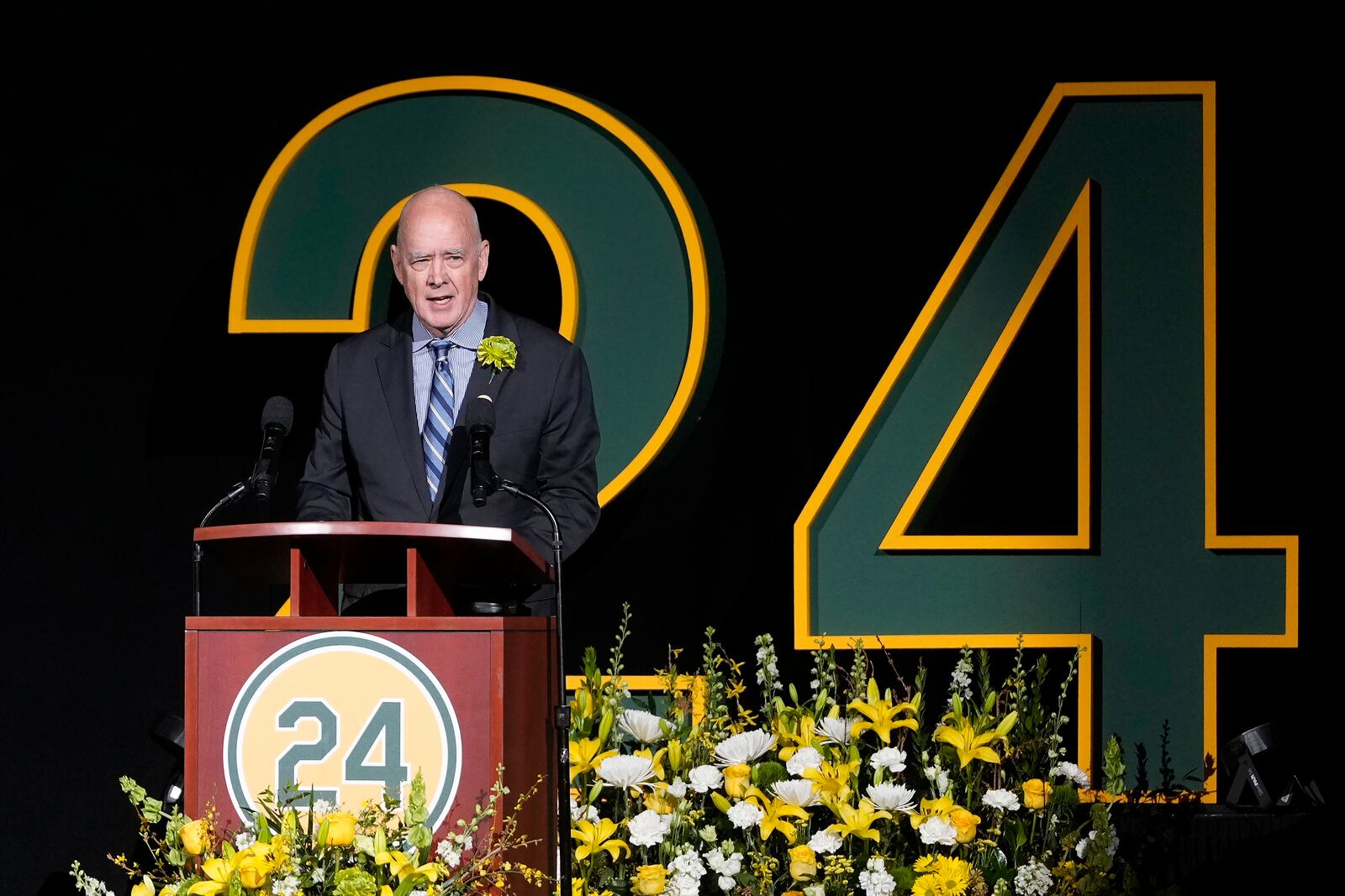 Former Oakland Athletics general manager Sandy Alderson speaks during a celebration of life for former Oakland Athletics baseball player Rickey Henderson in Oakland, Calif., Saturday, Feb. 1, 2025. (AP Photo/Jeff Chiu)