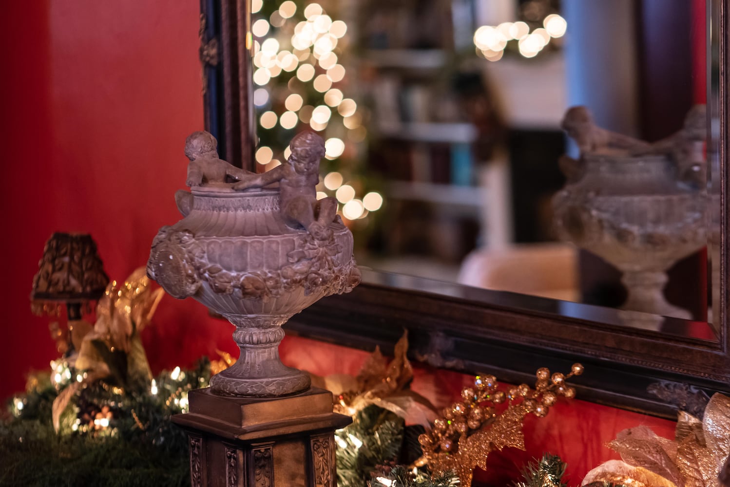 PHOTOS: A Dickens of a Christmas St. Anne’s Hill Holiday Home Tour