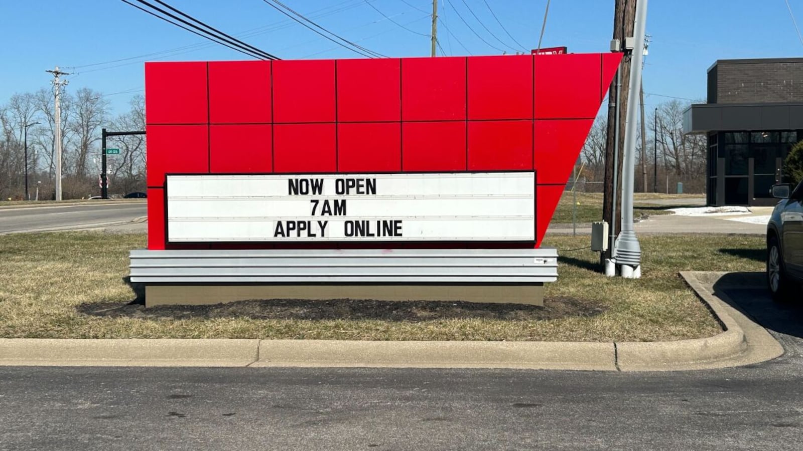 Dolly's Burgers and Shakes opens in previous Frisch's location in Blue Ash. WCPO