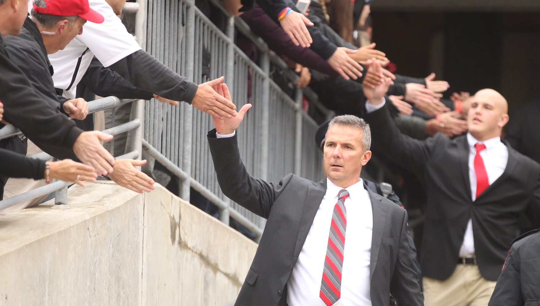 Pregame photos: Ohio State shows off new uniforms