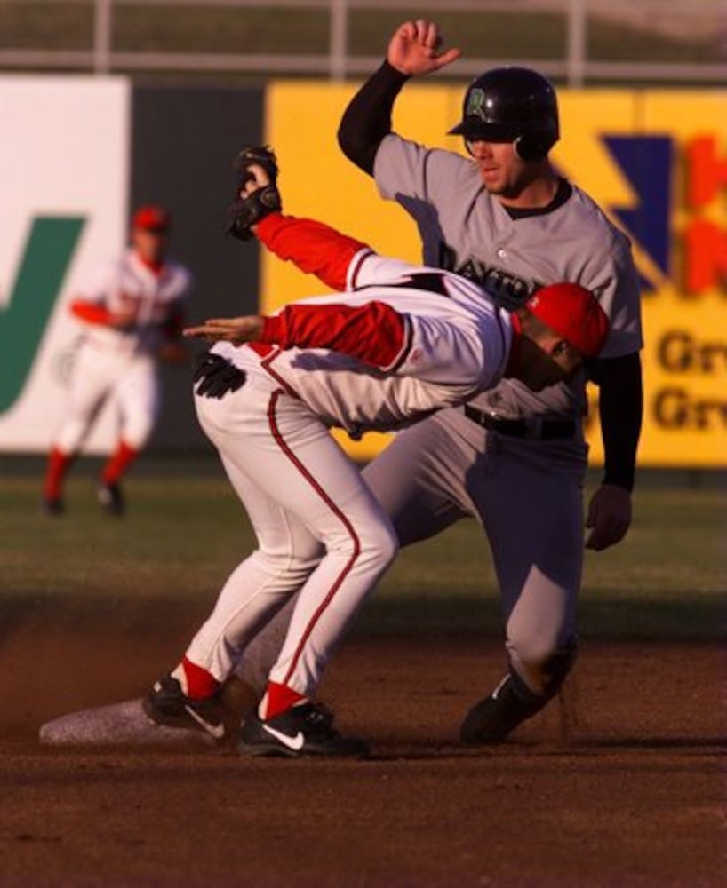 Reds trade Adam Dunn