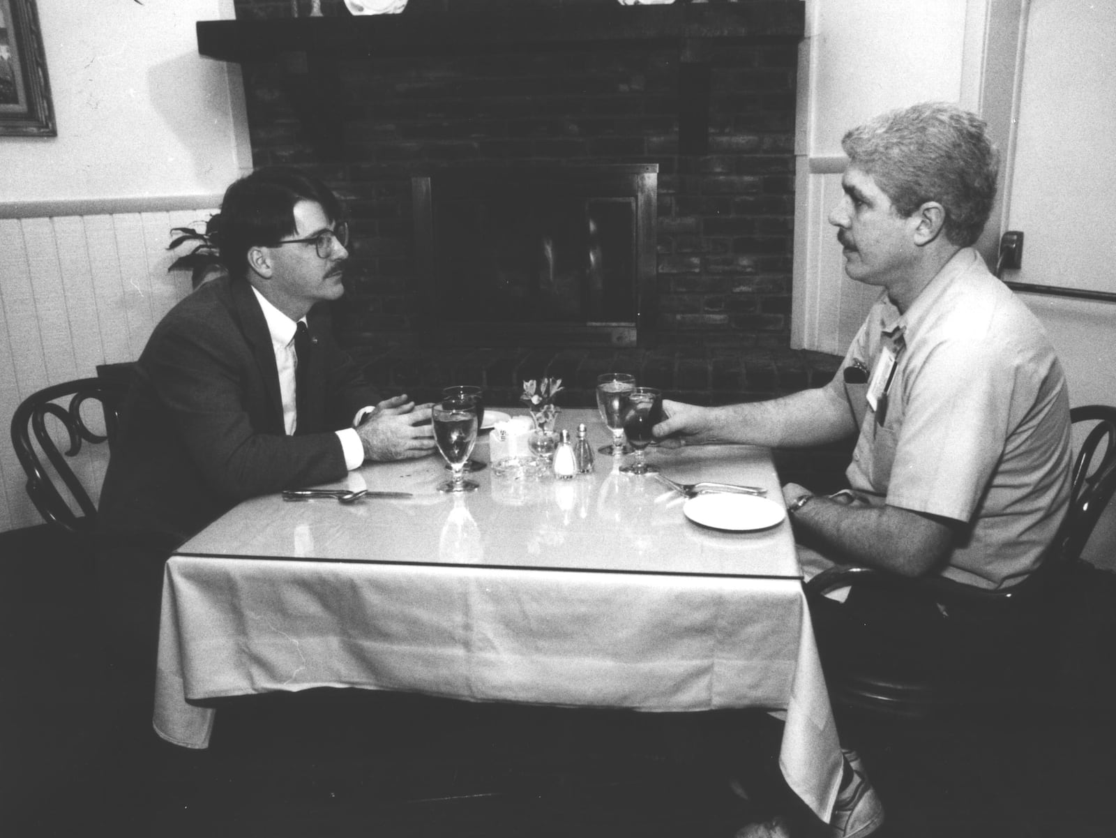 Diners inside the Savory restaurant in Dayton in 1991.