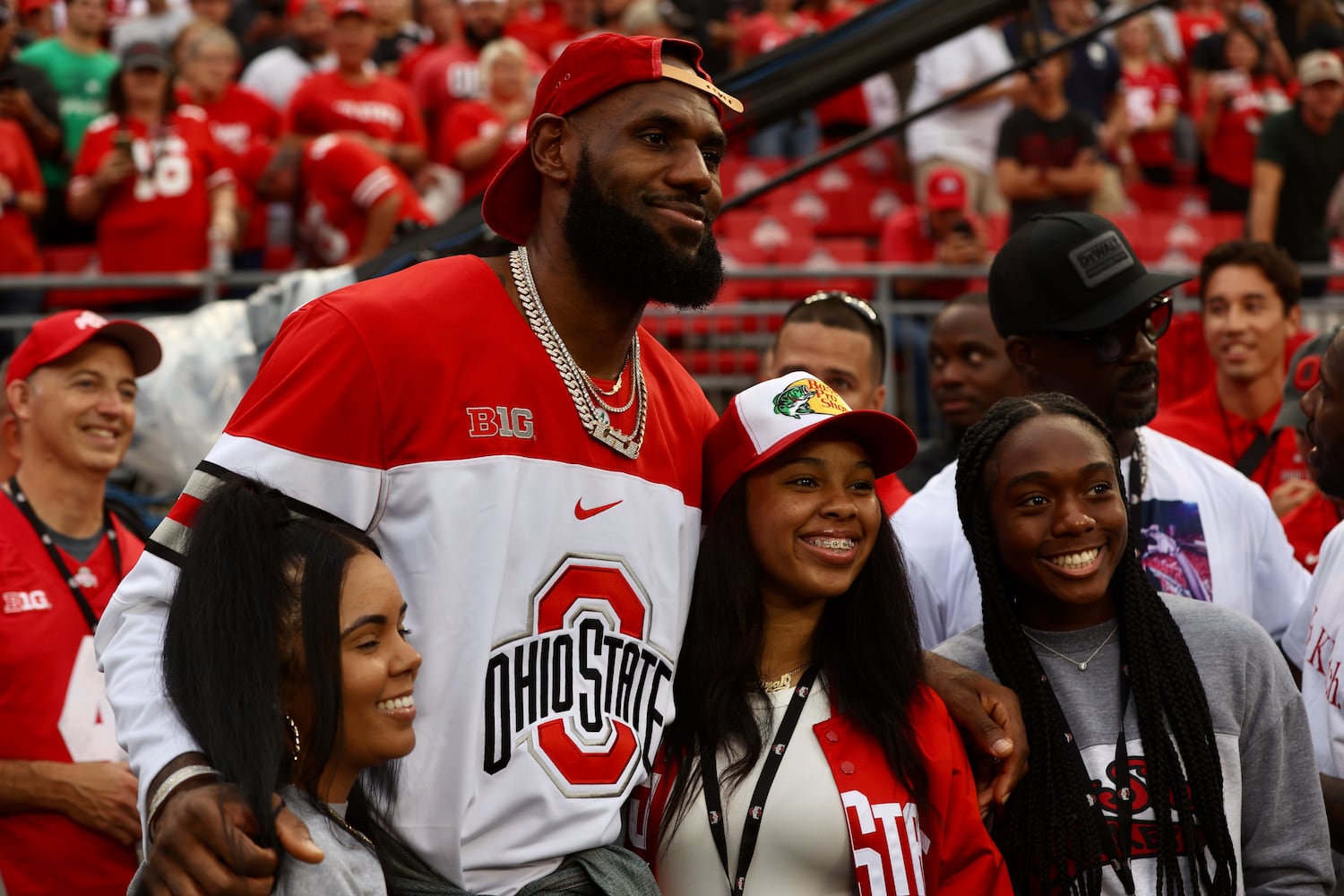 LeBron James visits Ohio Stadium