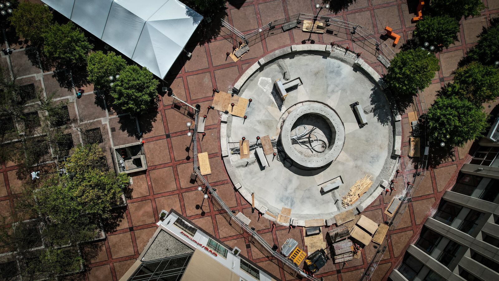 Montgomery County Board of County Commissioners held a press conference Monday September 9, 2024 celebration the progress of the $1.1 Courthouse Square Fountain revitalization project. JIM NOELKER/STAFF