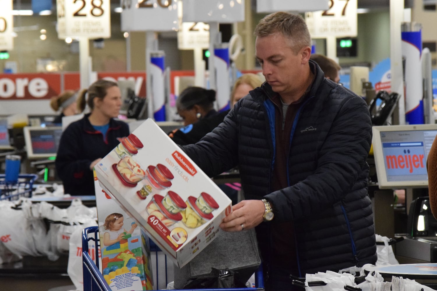 PHOTOS: Here's what local Meijer stores looked like Thanksgiving morning