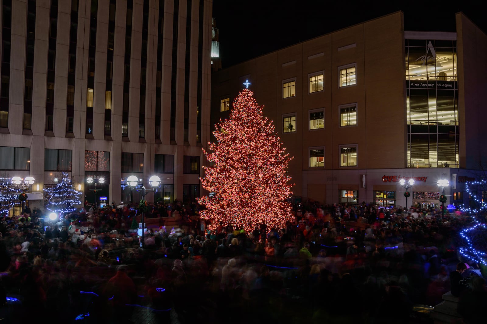 Downtown Dayton is celebrating 45 years of the holiday season during the month-long Dayton Holiday Festival, presented by DP&L, which kicked off with the Grande Illumination and Dayton Children’s Parade Spectacular in Lights from 4 to 9 p.m. Friday, Nov. 24, 2017.  Courthouse Square was the center of the evening, full of family entertainment. TOM GILLIAM / STAFF PHOTO