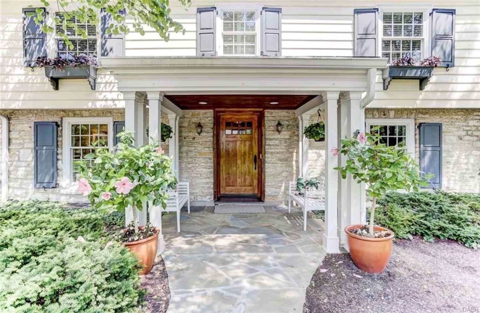 PHOTOS: Luxury Oakwood home up for sale