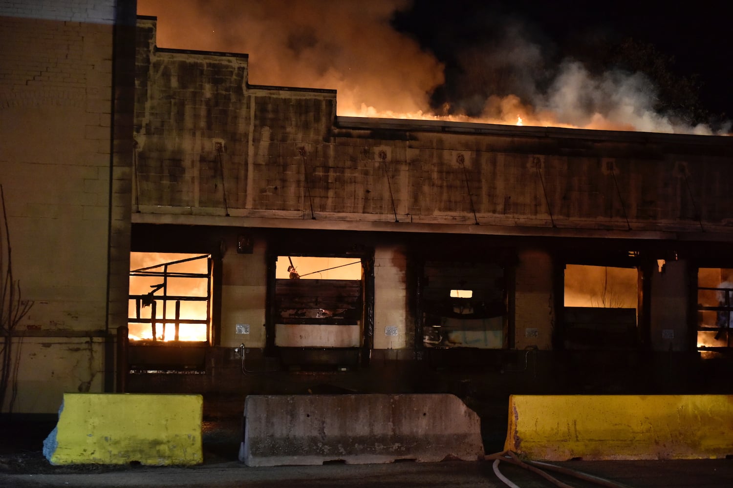 PHOTOS: Vacant warehouse fire in Middletown