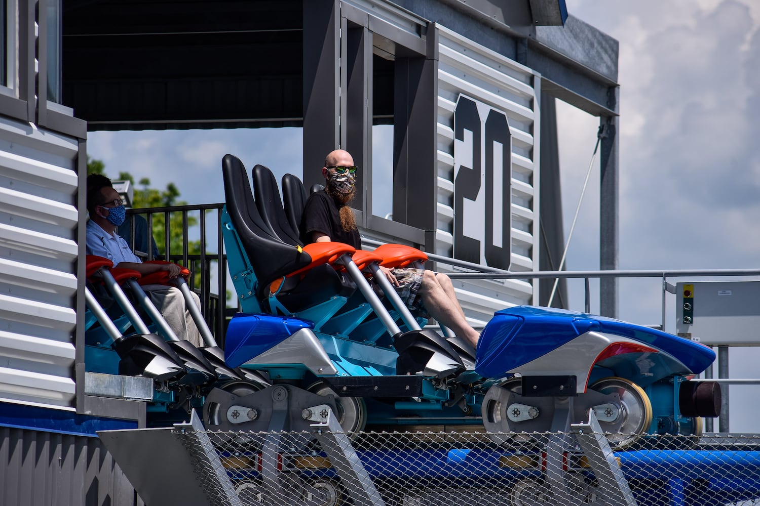 PHOTOS: The big reward after roller coaster enthusiast’s 190-pound weight loss journal