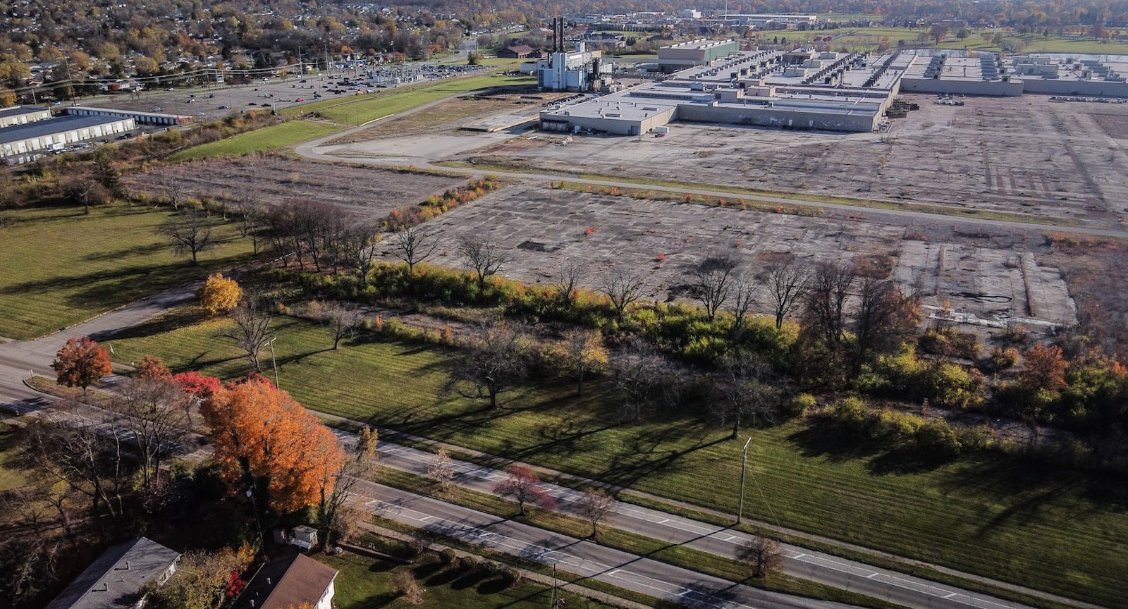 Tenneco on Woodman Dr. in Kettering intends to close it's auto parts plant  before 2024. Tenneco employs over 600 workers. JIM NOELKER/STAFF