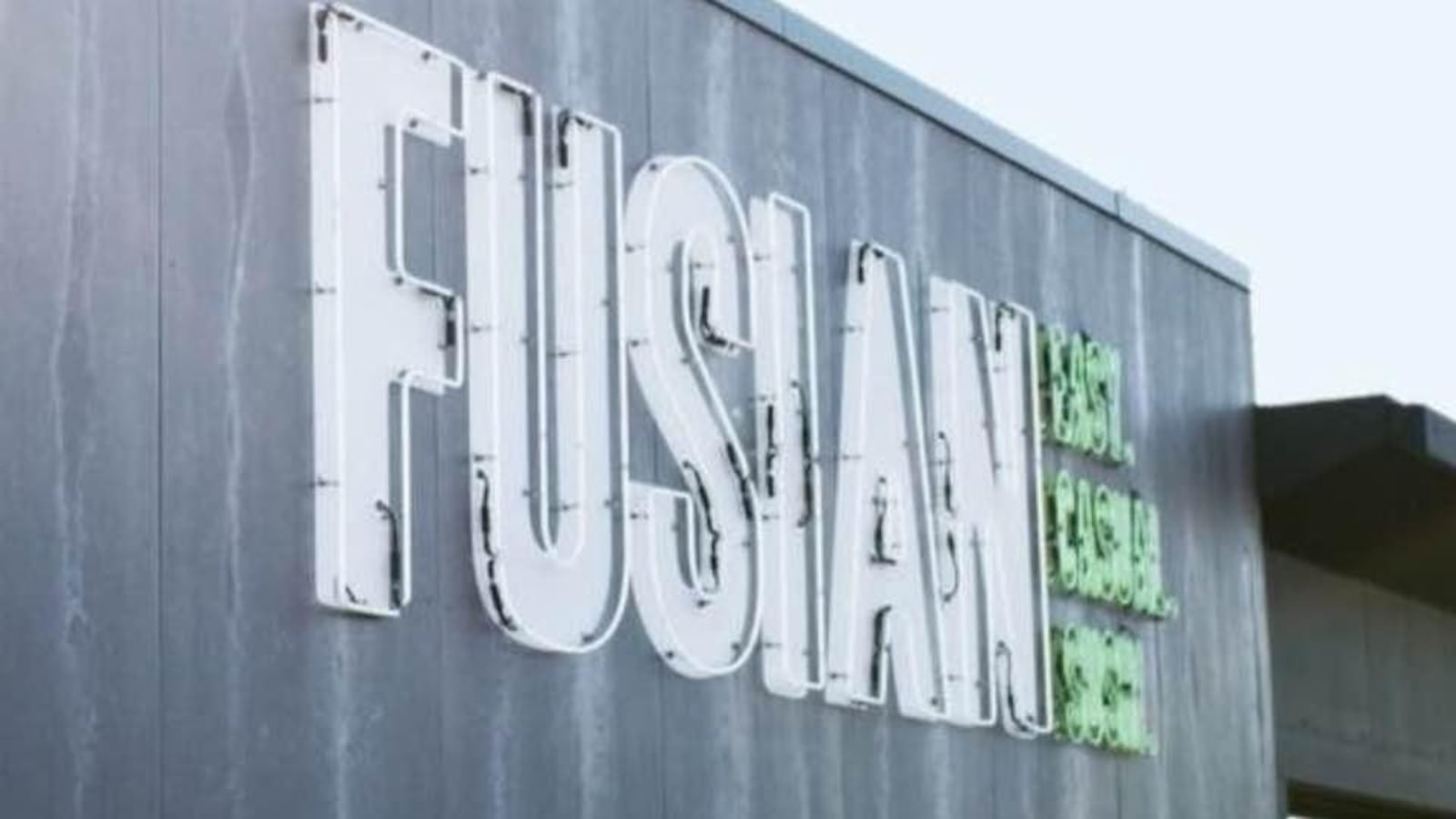 Fusian sushi shuts down yet another restaurant