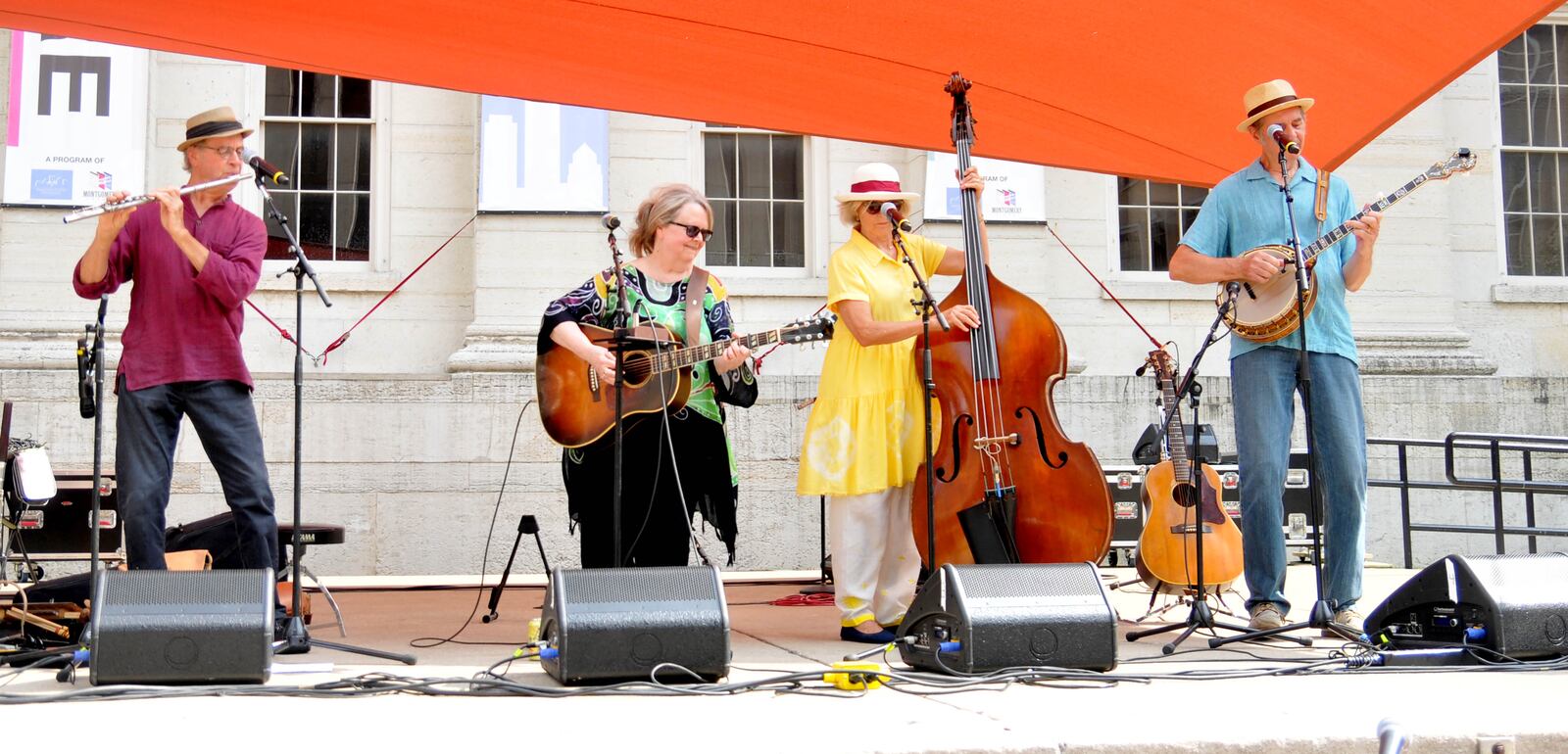 Downtown Dayton came alive with art, music, dance and numerous family friendly activities during Art In The City on Saturday, Aug. 5. The event featured live performances, art demonstrations and hands on activities throughout the downtown area. Visitors also had a chance to sample food and drinks, shop vendors' booths, take part in contests and view classic cars. DAVID A. MOODIE/CONTRIBUTING PHOTOGRAPHER