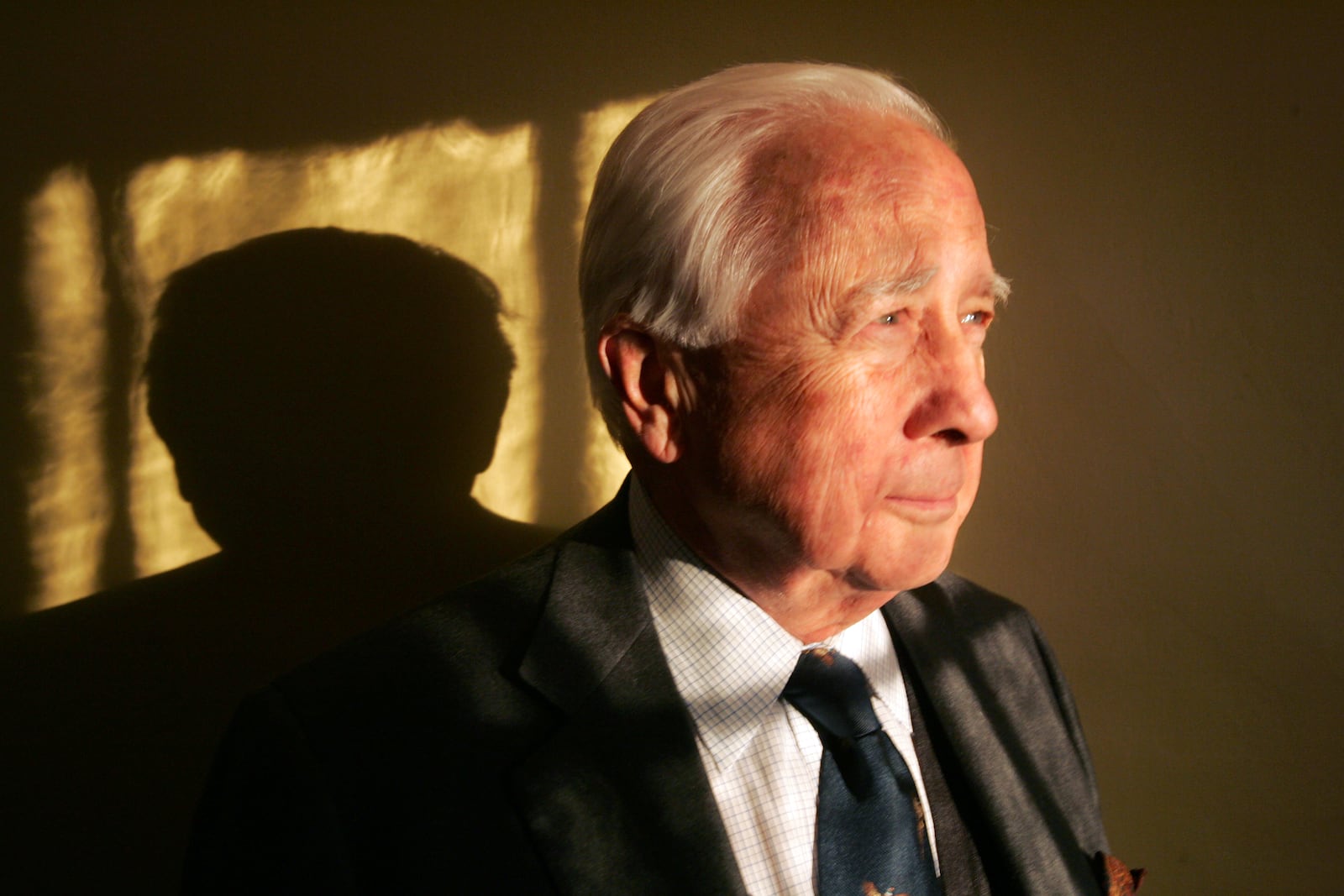 FILE — The author and historian David McCullough in Manhattan on Dec. 7, 2005.  McCullough, who was known to millions as an award-winning, best-selling author and an appealing television host and narrator with a rare gift for recreating the great events and characters of America’s past, died on Sunday, Aug. 7, 2022, at his home in Hingham, Mass., southeast of Boston. He was 89. (Fred R. Conrad/New York Times)