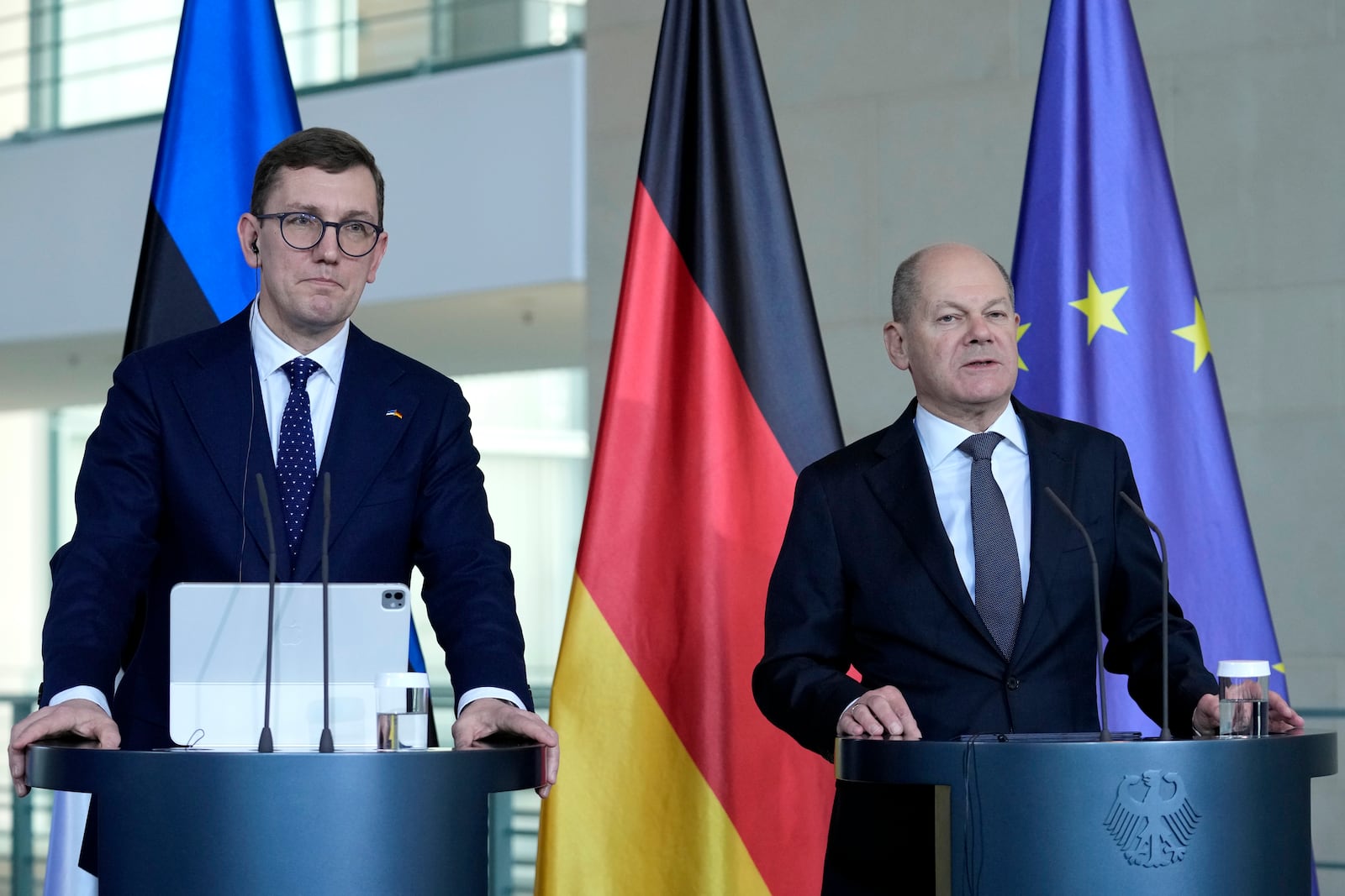 German Chancellor Olaf Scholz, right, and Estonian Prime Minister Kristen Michal attend a press conference in the chancellory in Berlin, Friday, Dec. 20, 2024. (AP Photo/Ebrahim Noroozi)