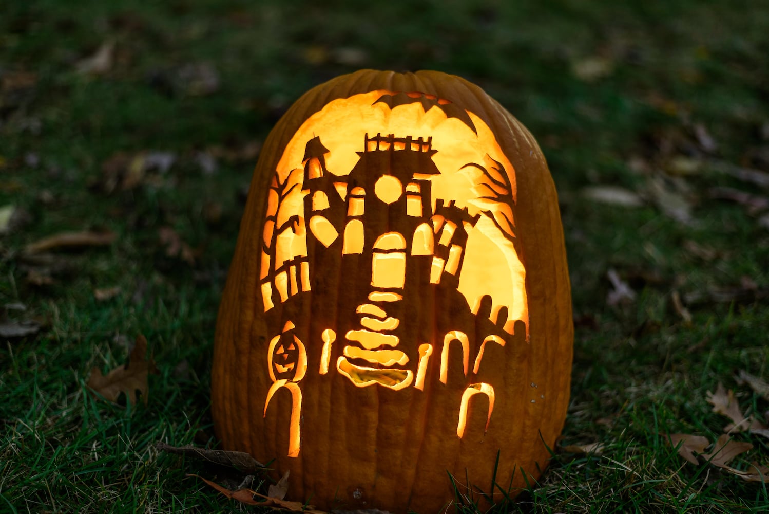 PHOTOS: The Stoddard Avenue Pumpkin Glow Night 1