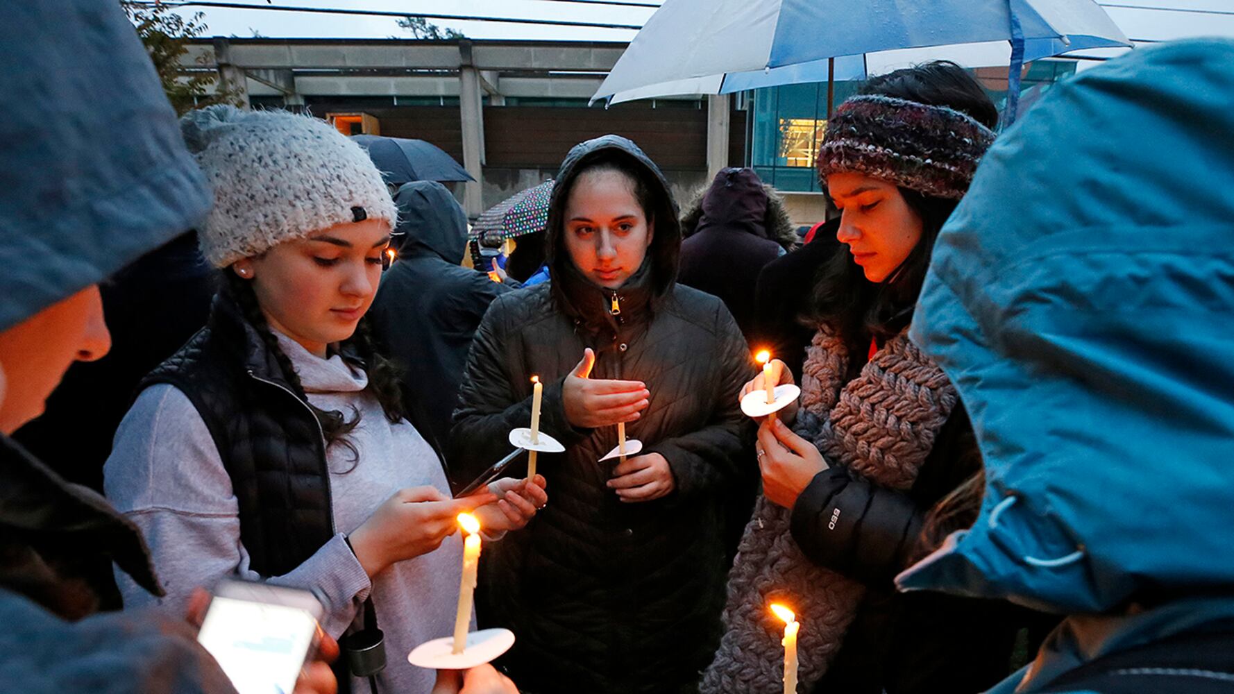 Photos: Thousands attend vigil after deadly shooting at Pittsburgh synagogue