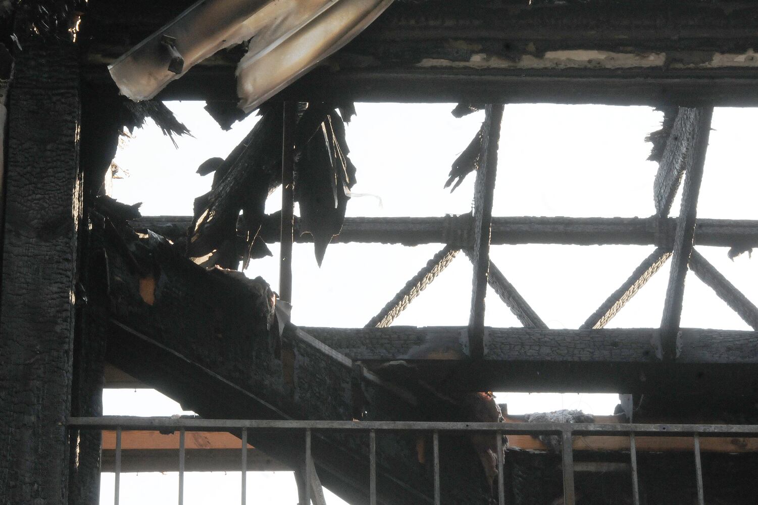 PHOTOS: West Carrollton apartment fire displaces residents