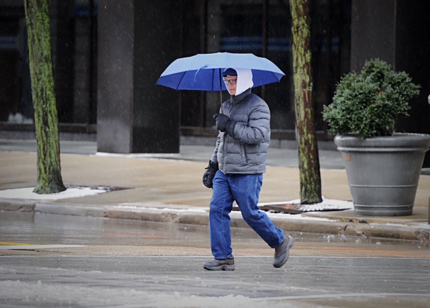 PHOTOS: First heavy snowfall of the season hits the Miami Valley