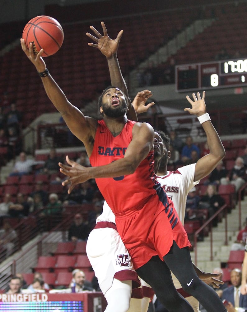 Twenty photos: Dayton Flyers vs. UMass