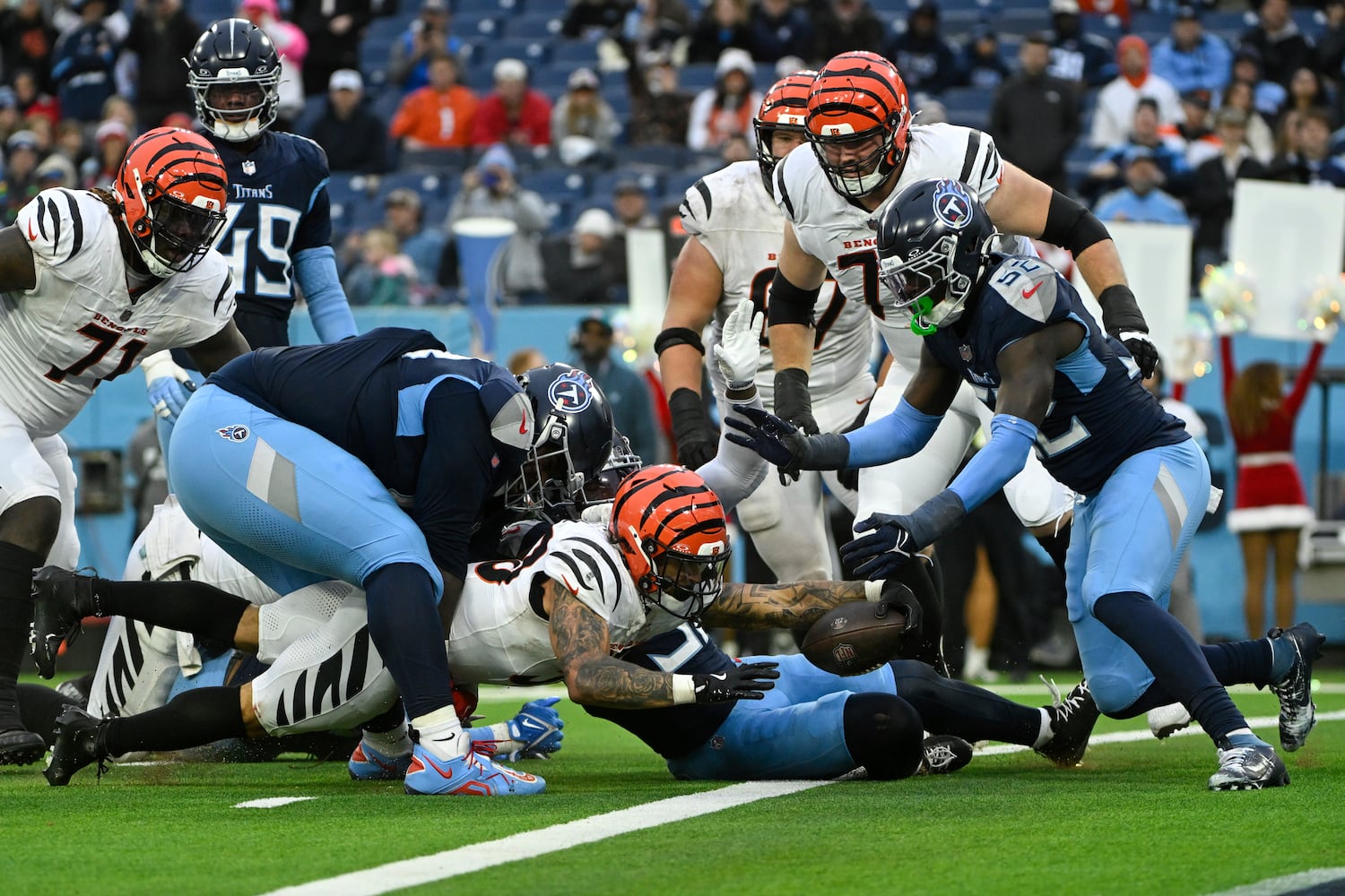 Bengals Titans Football