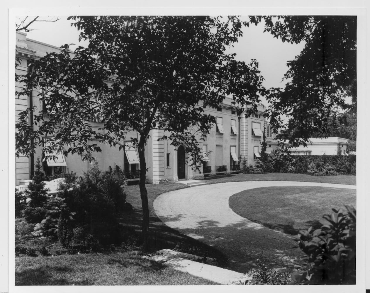 Governor Cox mansion in Kettering