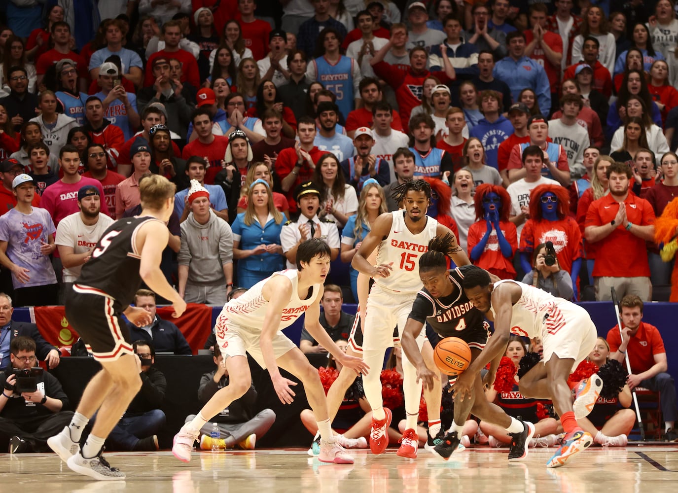 Dayton vs. Davidson