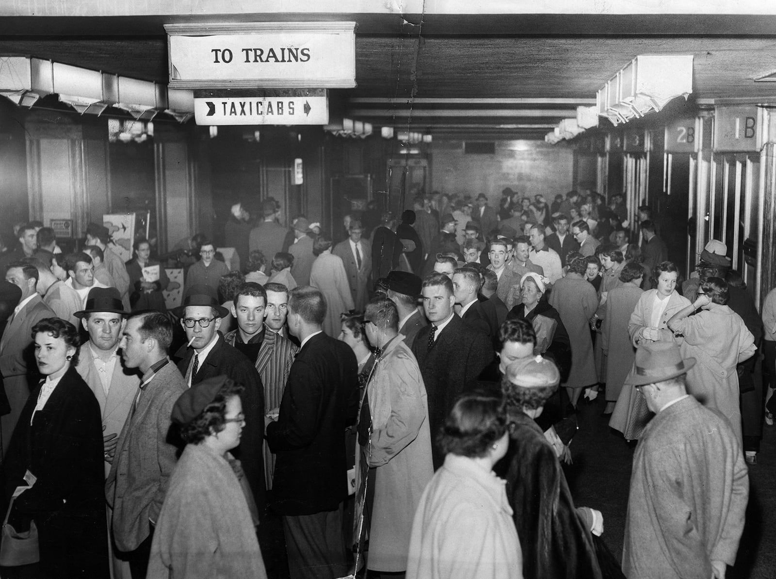 Passengers head to the trains at Union Station in Dayton in 1956. DAYTON DAILY NEWS ARCHIVE