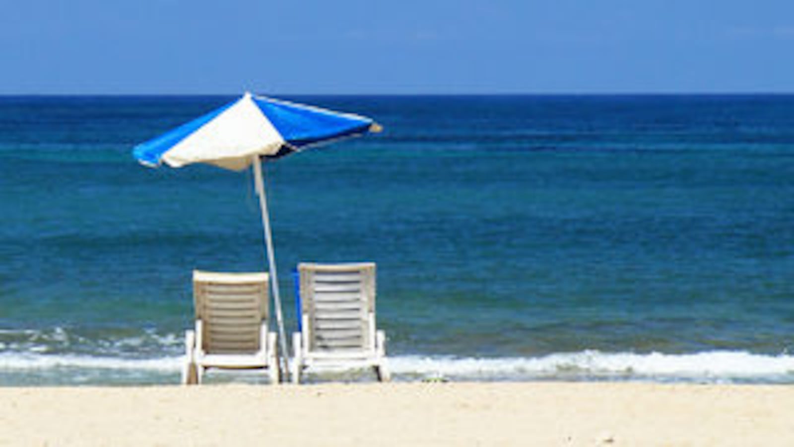 Stock photo of a beach umbrella.

(Photo: PublicDomainPictures / Pixabay.com)