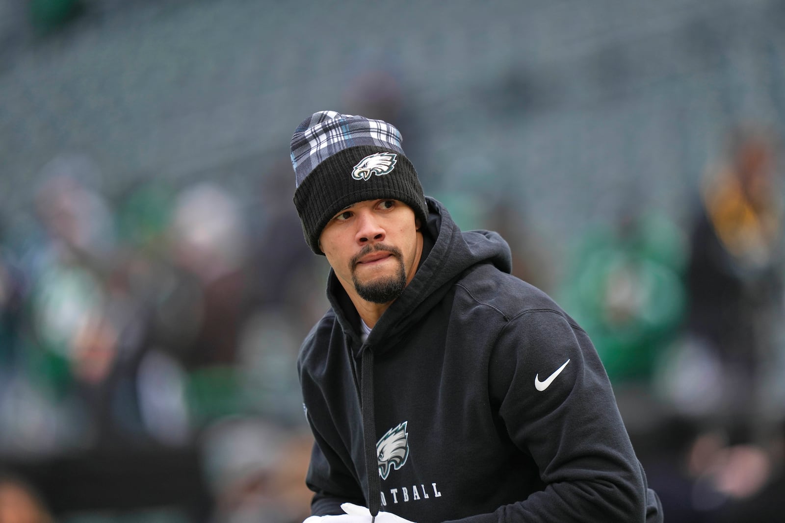 Philadelphia Eagles linebacker Zack Baun warms up before the NFC Championship NFL football game, Sunday, Jan. 26, 2025, in Philadelphia. (AP Photo/Matt Slocum)