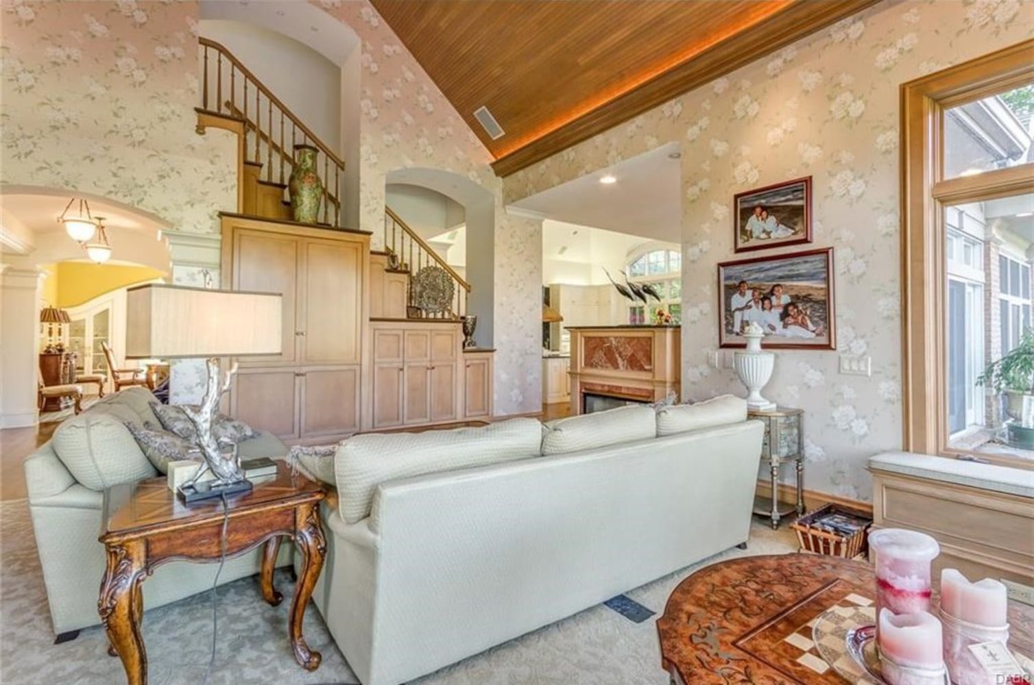 PHOTOS: $1M luxury Beavercreek area home on market