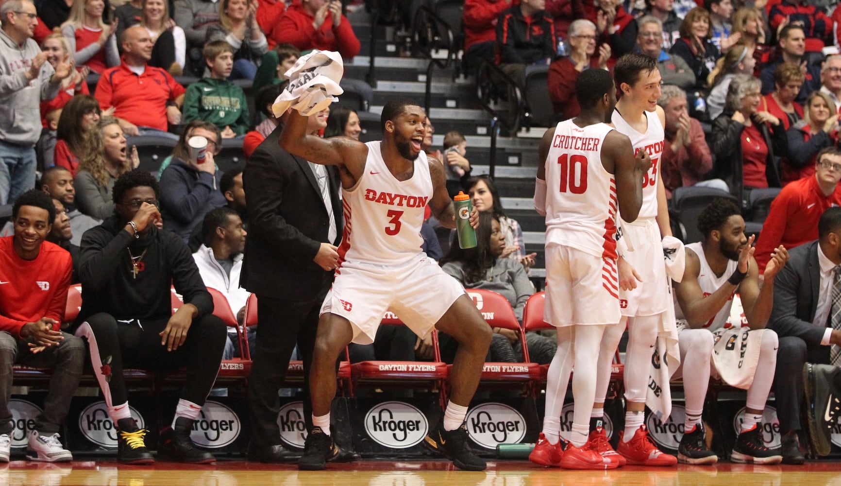 Twenty photos: Dayton Flyers rout Richmond Spiders