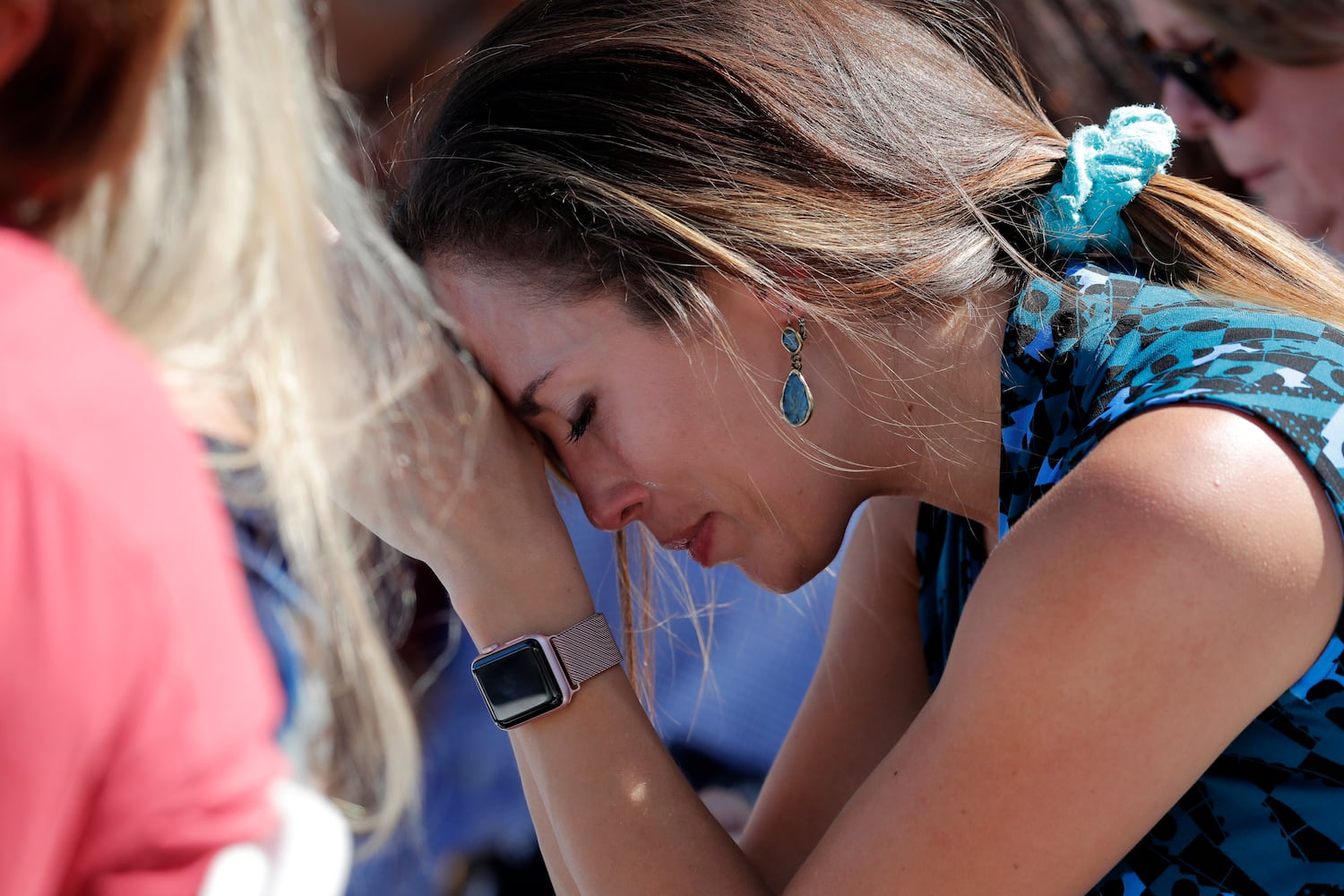 Photos: Nation mourns after Florida school shooting