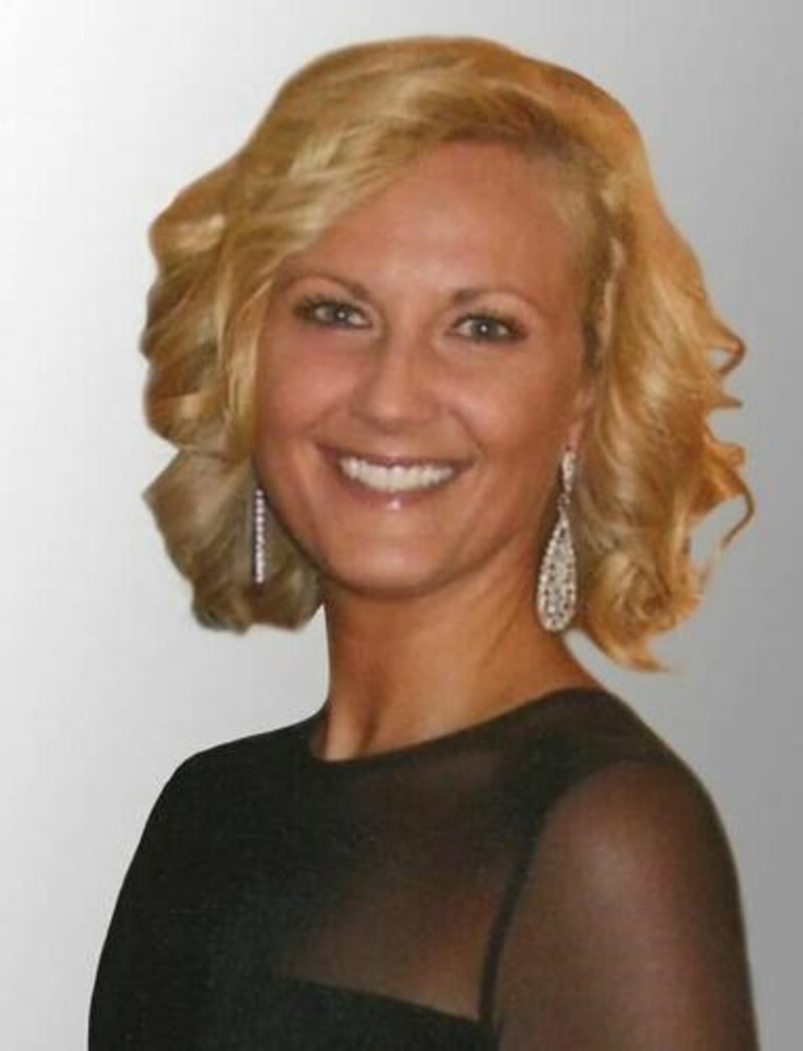 Lisa Ciampa, who was very active in the Oxford community, serving on numerous board, died Sept. 12. She was 52.