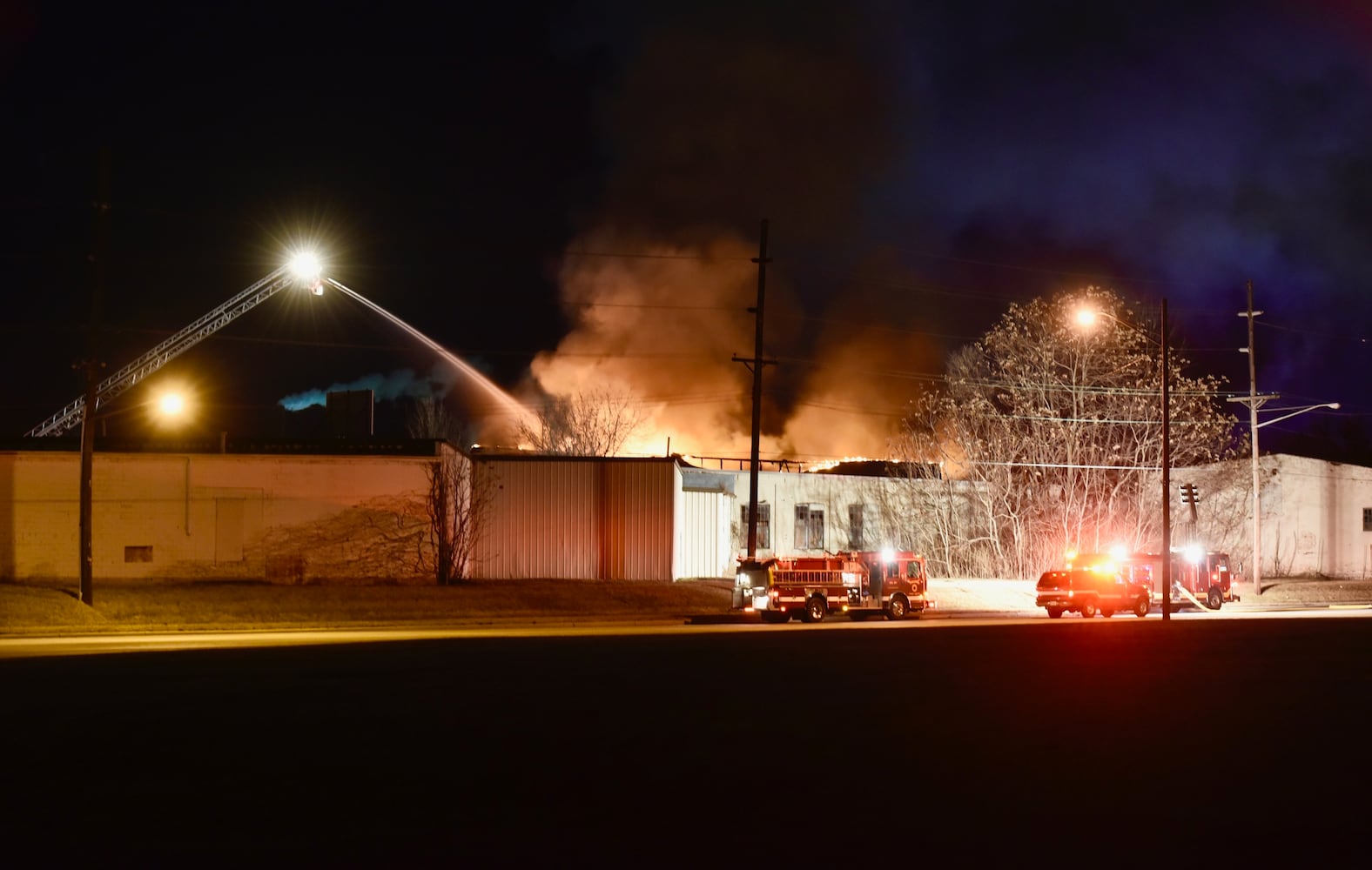 PHOTOS: Vacant warehouse fire in Middletown