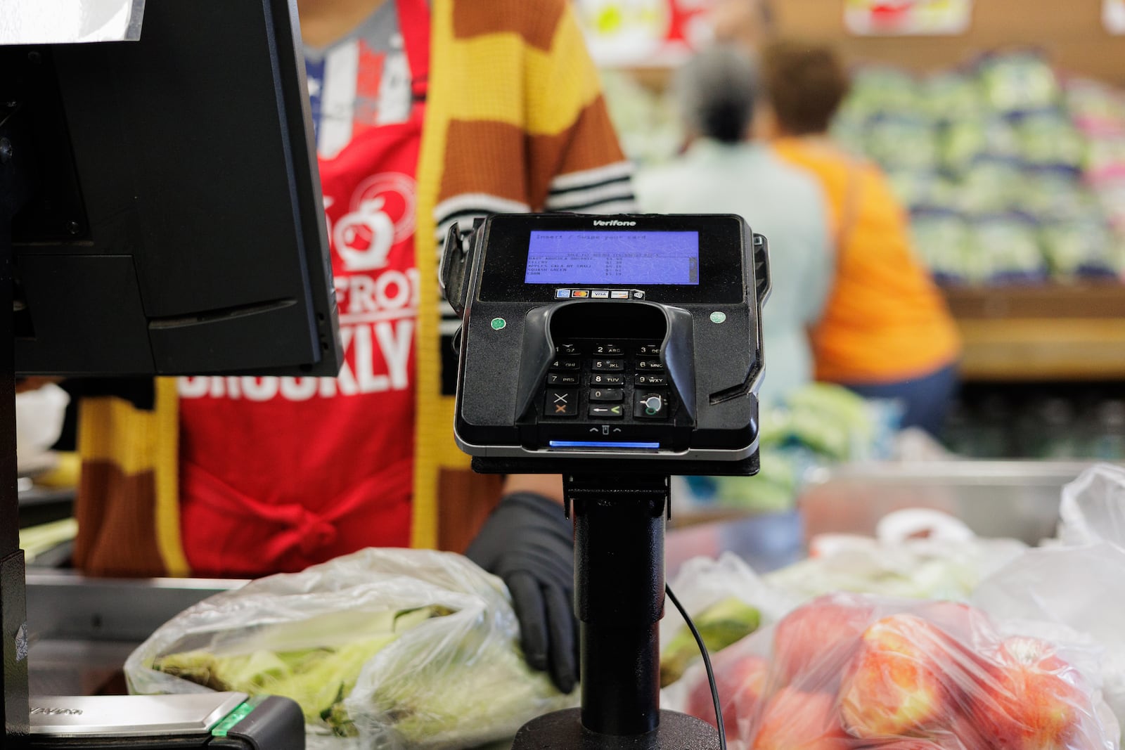 
                        FILE — A credit card machine at a grocery store. (Paul Frangipane/The New York Times)
                      