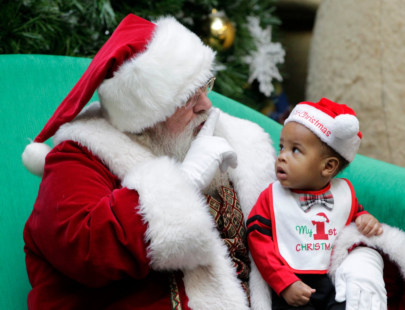 PHOTOS: A visit with Santa Claus makes the holiday season magical