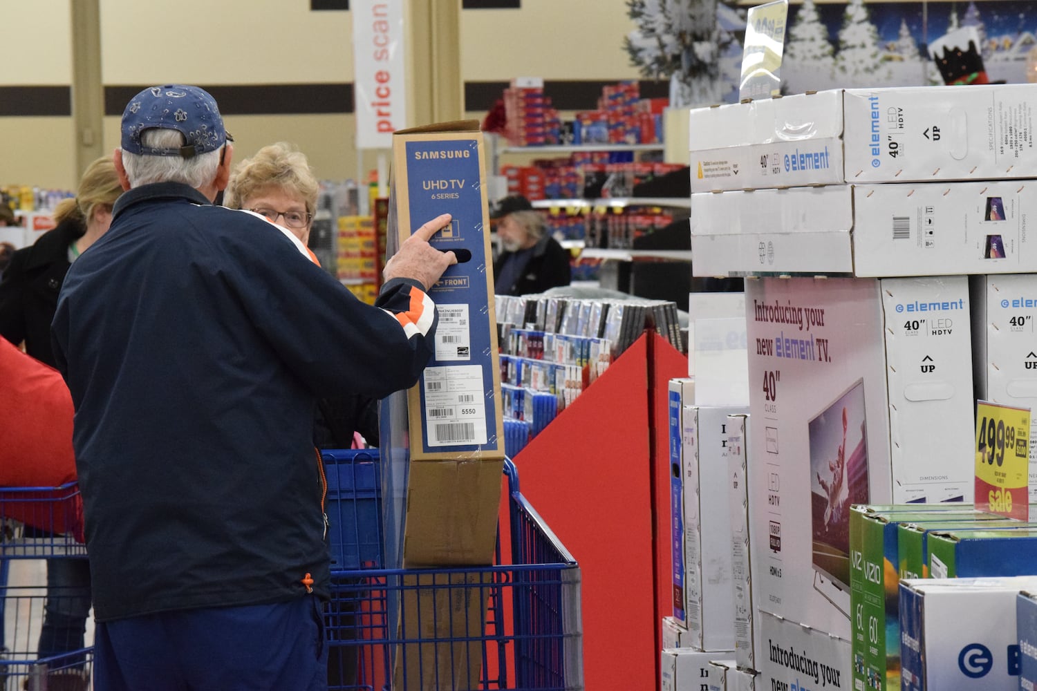 PHOTOS: Here's what local Meijer stores looked like Thanksgiving morning