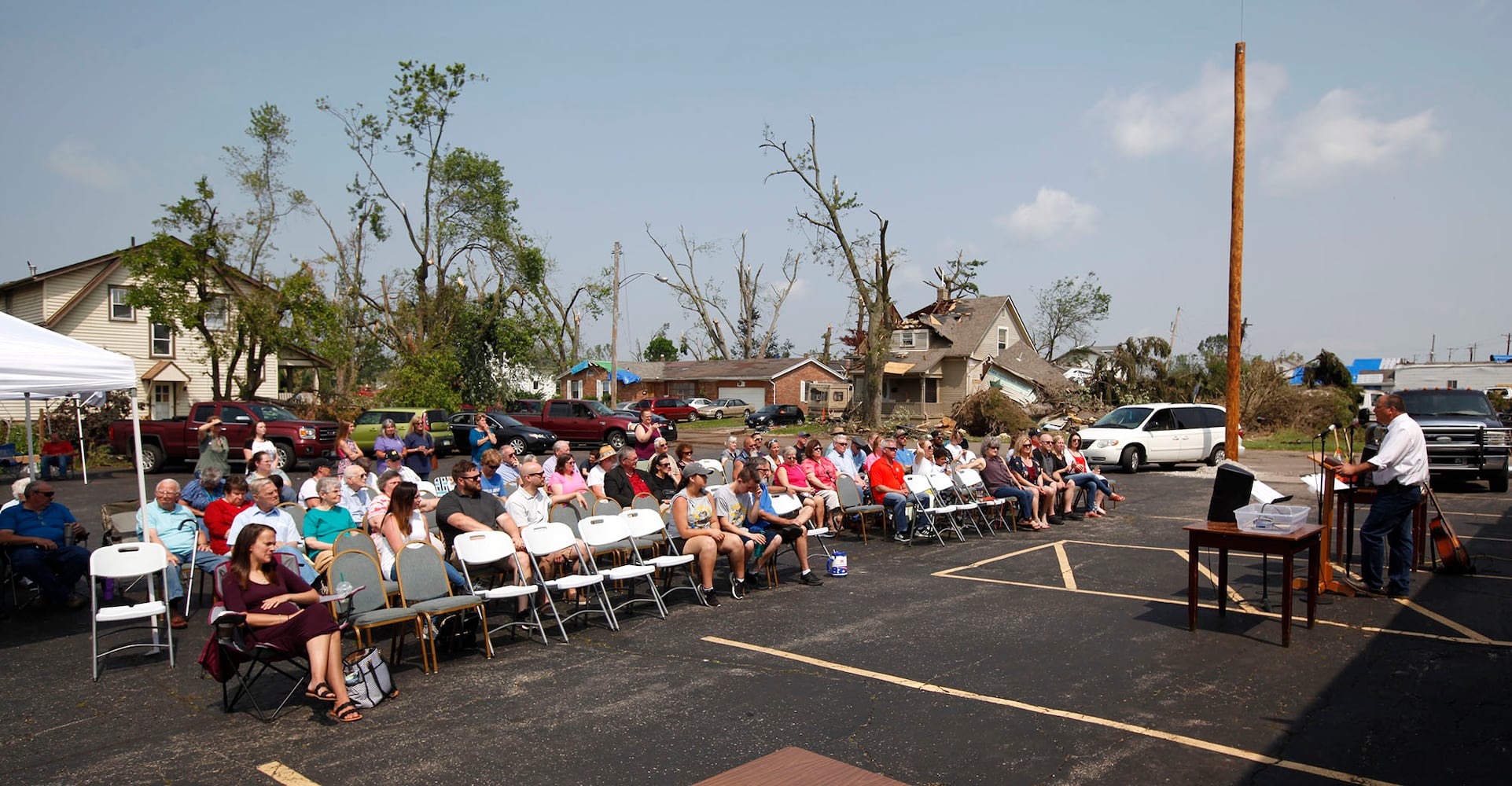 Local church hosts Sunday service outside after tornado