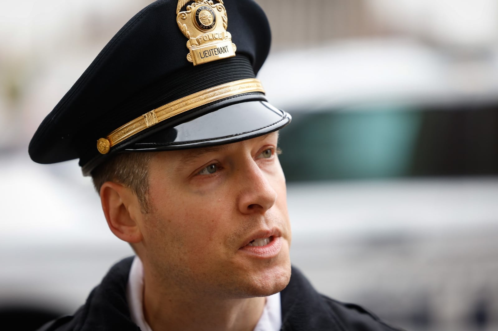 Dayton Lt. Steve Bauer talks to the local media about the homicide on Shaftesbury Road and the following pursuit. JIM NOELKER/STAFF