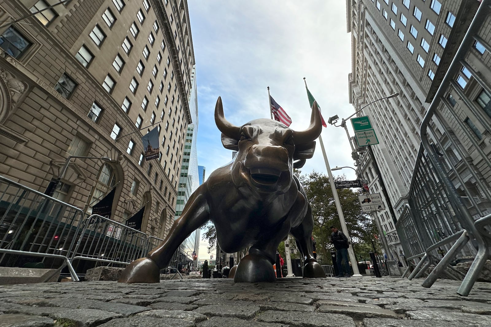 The Charging Bull statue in New York's Financial District is shown on Tuesday, Oct. 15, 2024. (AP Photo/Peter Morgan)