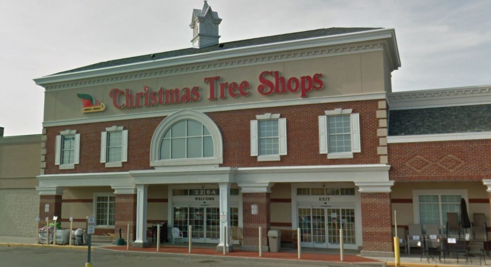 Christmas Tree Shops in Miami Twp. is one of 73 location sets to close after the company defaulted on its $45 million bankruptcy loan. CREDIT: Google