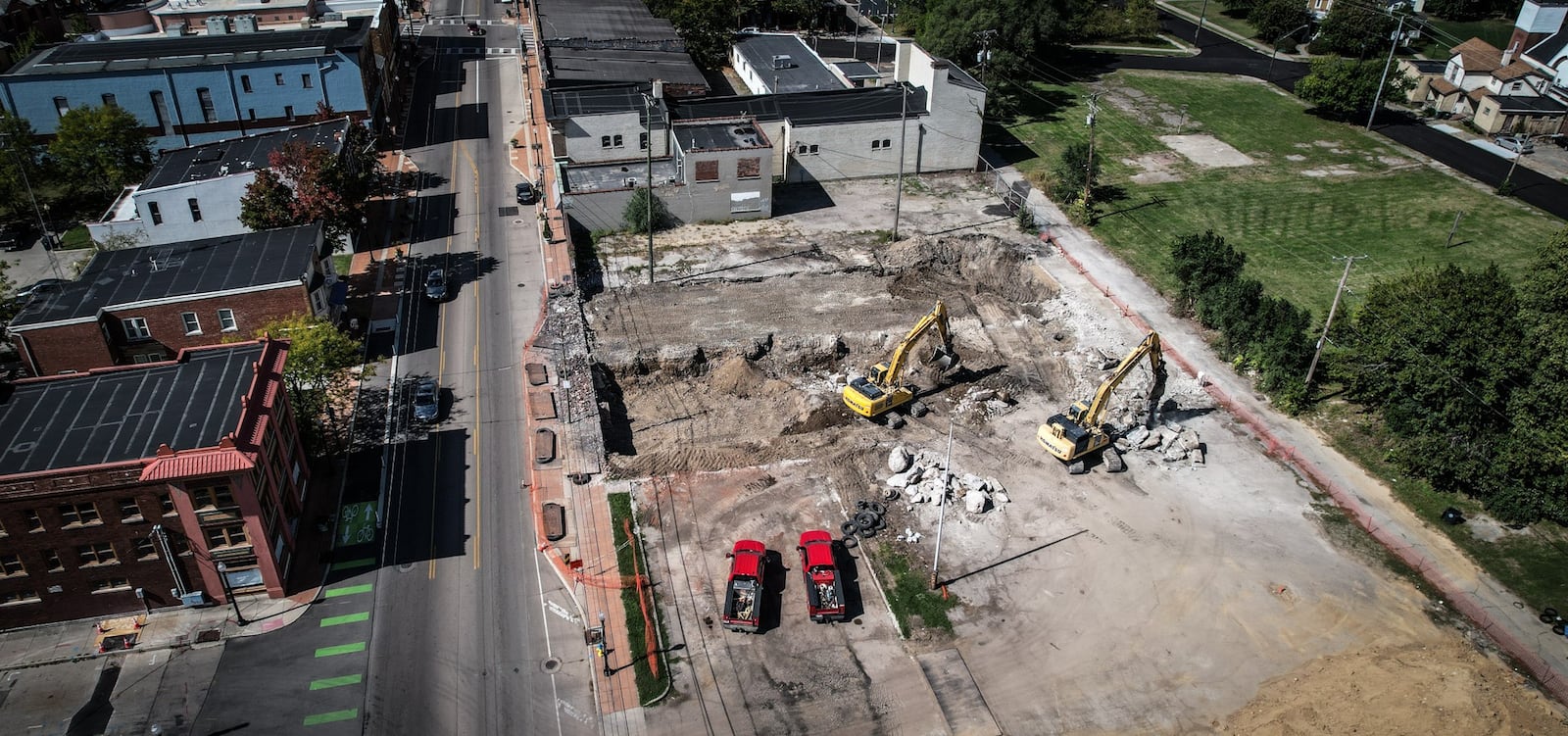 Charles Simms Development proposes building 26 new townhouses at 1005 W. Third St., which was home to the now-demolished Gem City Ice Cream Co. building. JIM NOELKER/STAFF