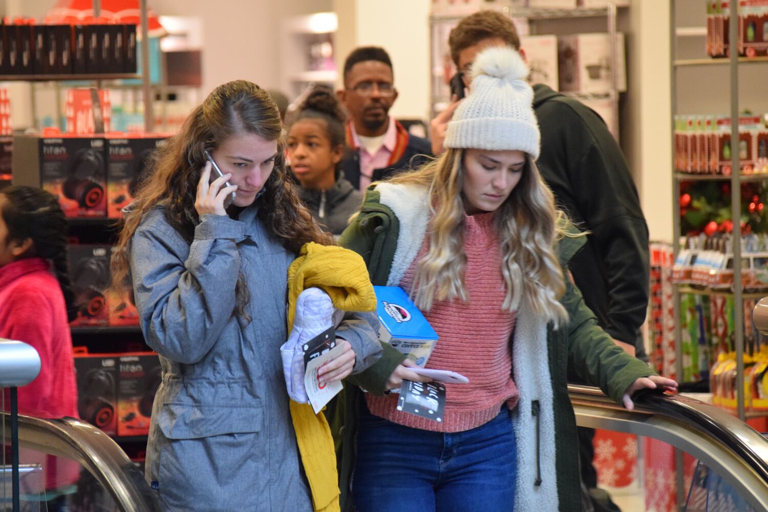 PHOTOS: Hundreds line up outside JCPenney