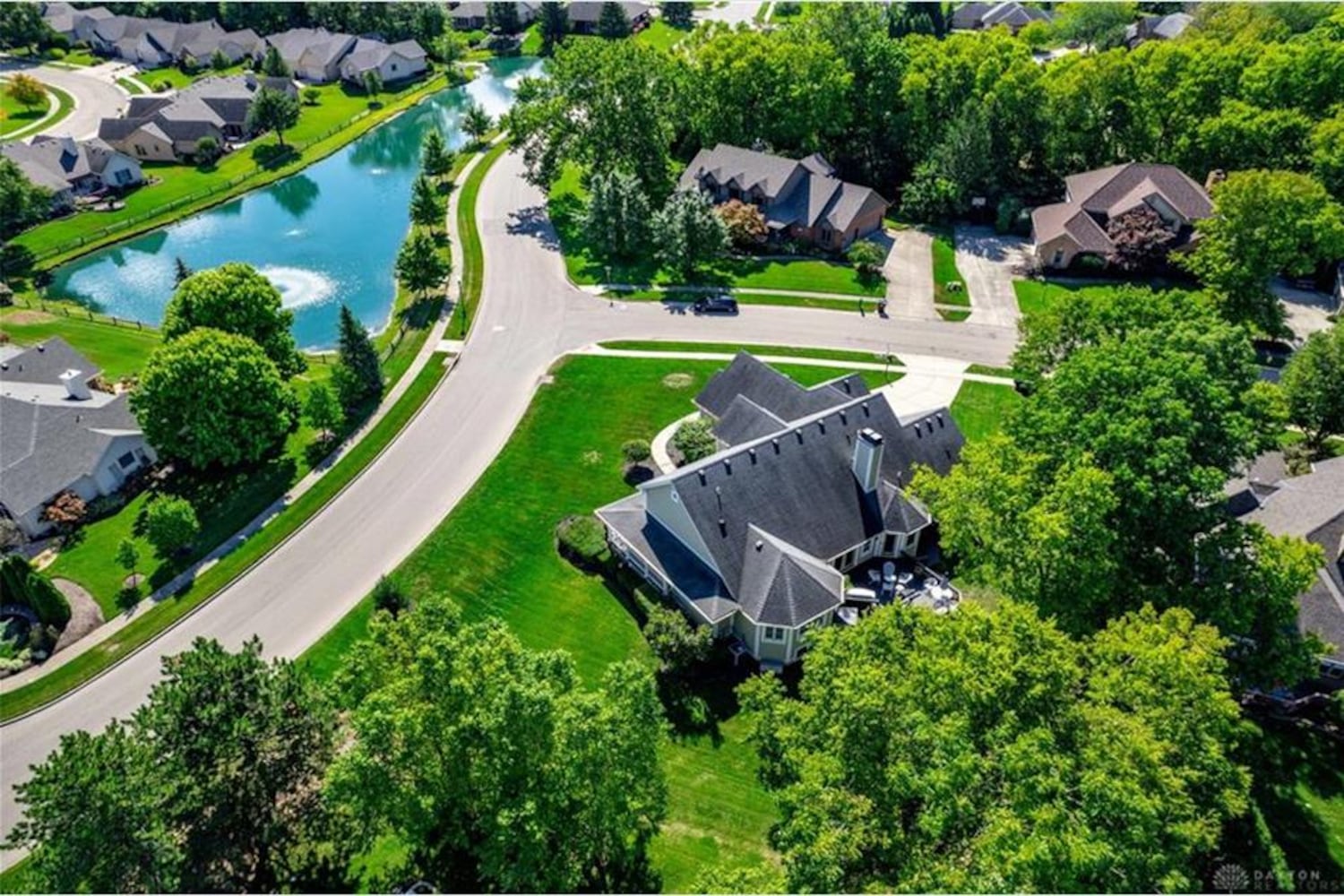 PHOTOS: Newly listed home has view of pond and Pipe Stone Golf Club