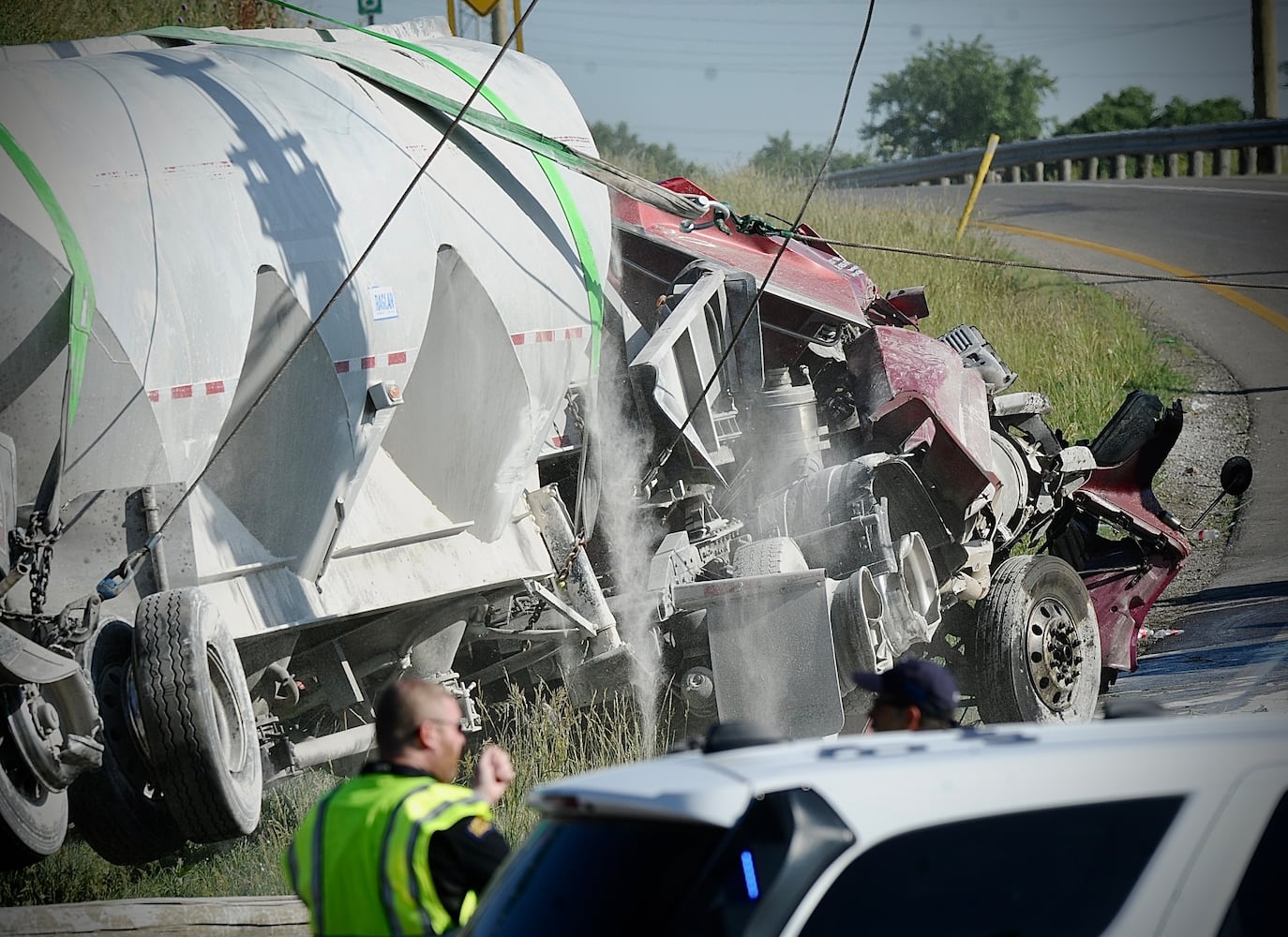 PHOTOS: 2 killed in semi truck crash on I-75 North