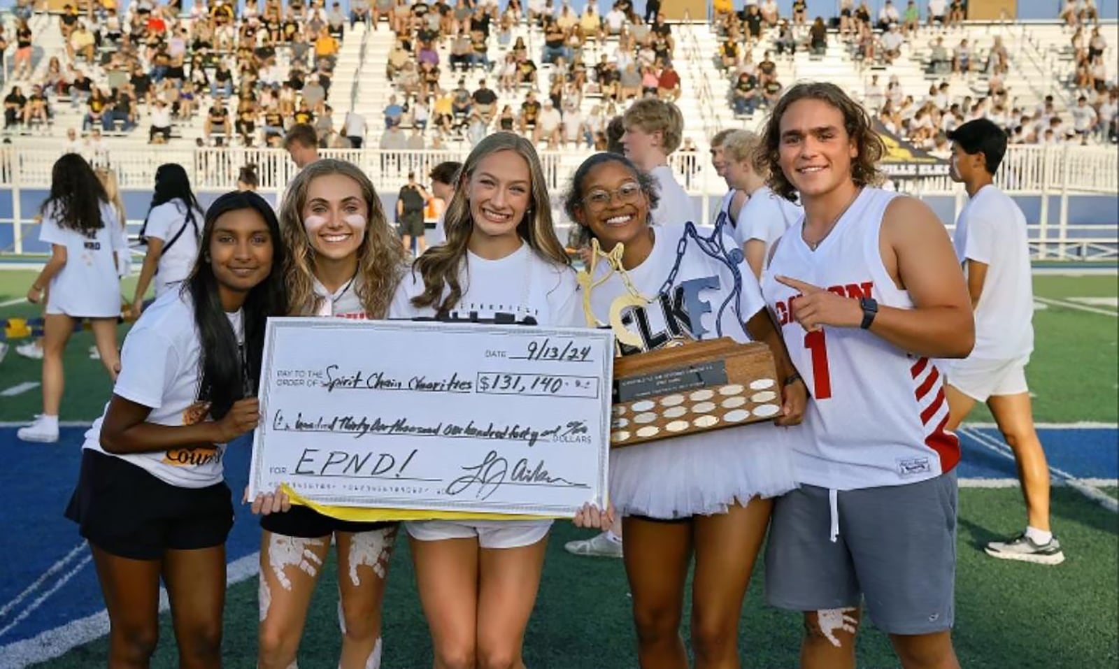 The Centerville High School class officers this year holding up their record breaking fundraising check for the Spirit Chain. The group split the proceeds this year among five organizations, with Diabetes Dayton being one. L-R Maanasa Miriyala (secretary), Morgan Franklin (communications director), Lauren Jessup-Aiken (President), Samaria Williams (Vice-President), Barrett LeMaster (Business Manager).